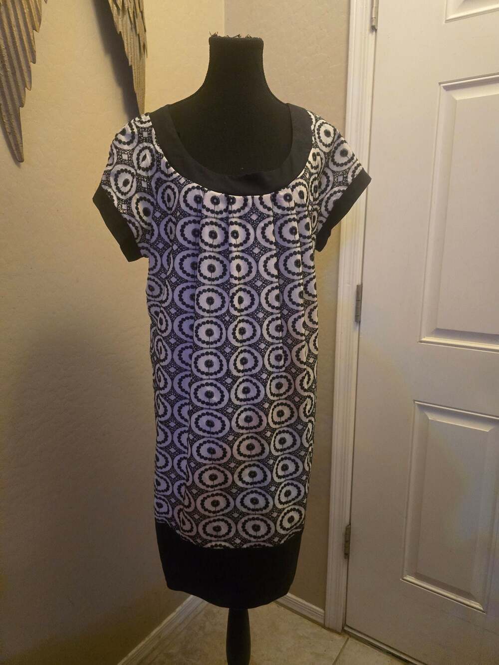 Blu Sage Size 16 Geometric Mod Shift Dress Black White Cap Sleeve
